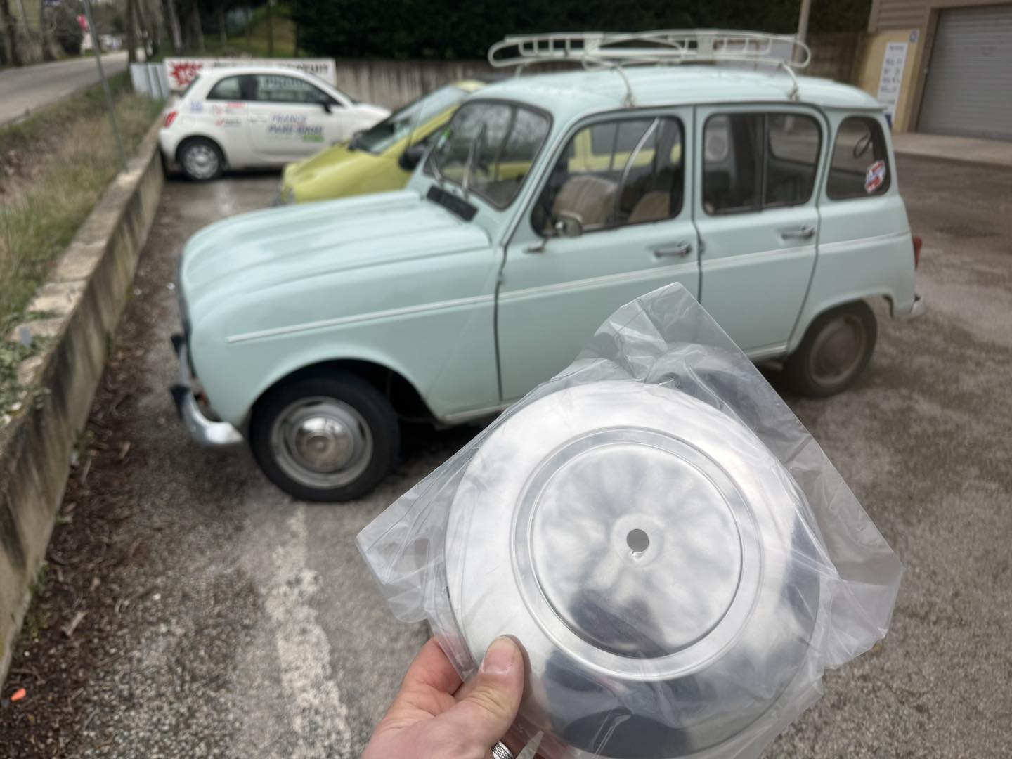 enjoliveur Renault R4 4l