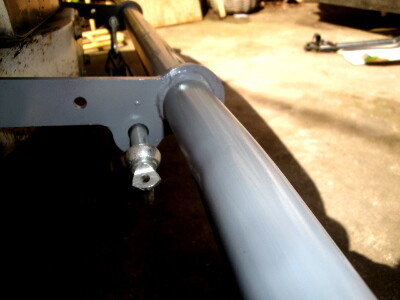 Paire de ferrures pour réaliser un pare-choc tube arrière pour Renault R4 4L, pour tube diamètre 42 mm. – Image 2