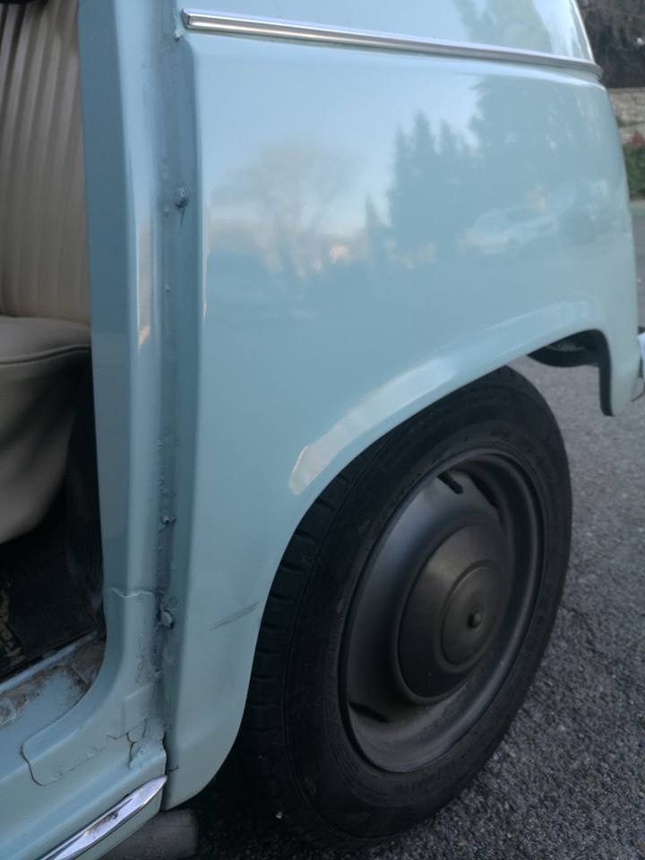 renault R4 4L aile arriere gauche vehicules anciens fr 2